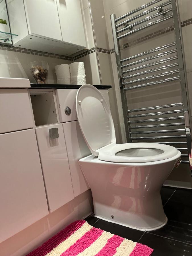 Stunning 1 Bedroom In Stunning Location - Mayfair Area Londen Buitenkant foto
