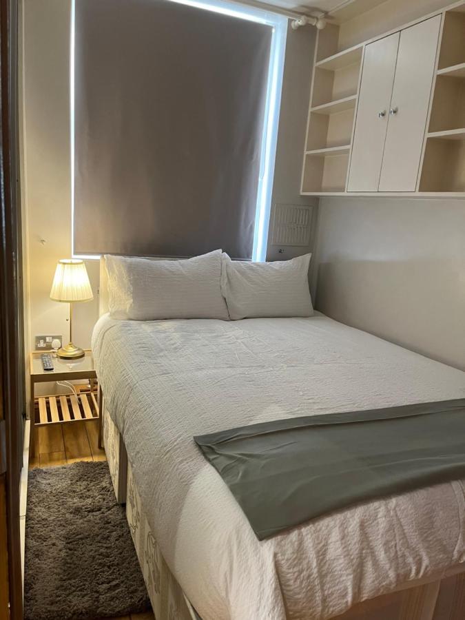 Stunning 1 Bedroom In Stunning Location - Mayfair Area Londen Buitenkant foto