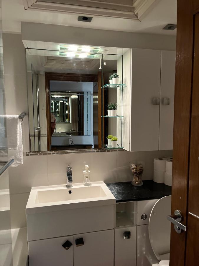 Stunning 1 Bedroom In Stunning Location - Mayfair Area Londen Buitenkant foto