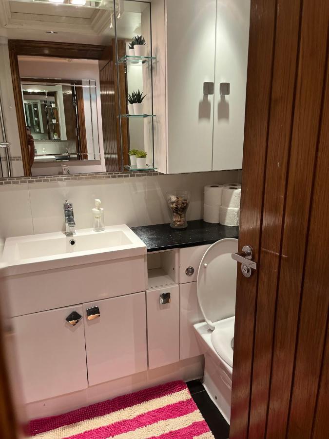 Stunning 1 Bedroom In Stunning Location - Mayfair Area Londen Buitenkant foto