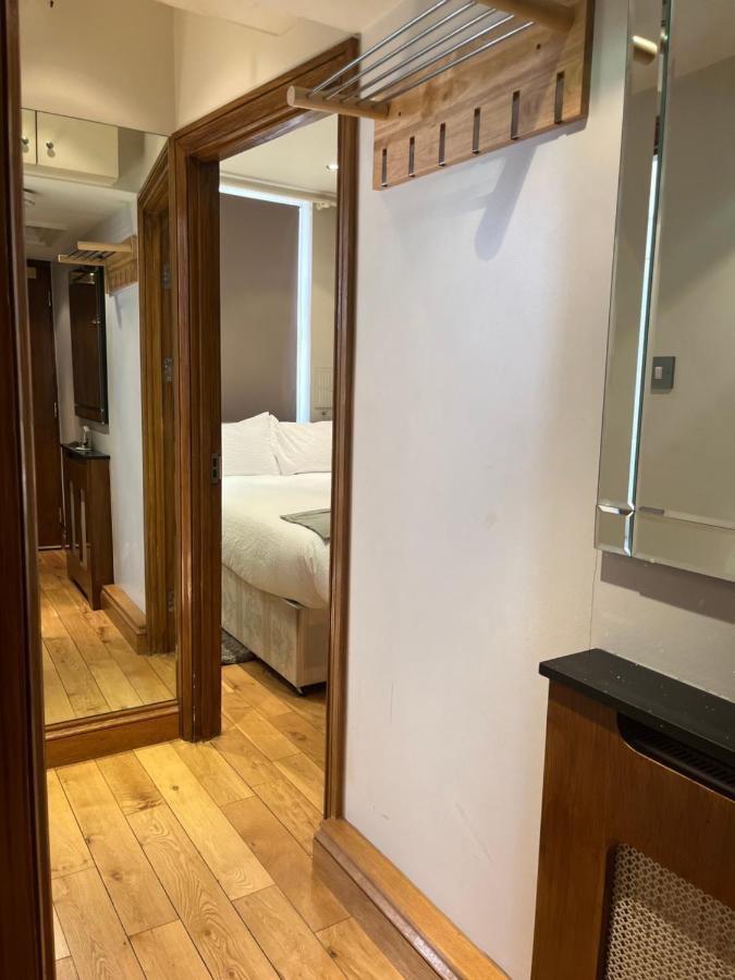 Stunning 1 Bedroom In Stunning Location - Mayfair Area Londen Buitenkant foto